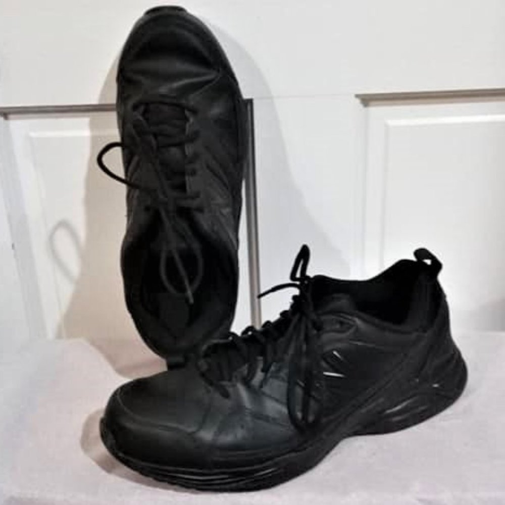 New Balance Men's Leather Low Top Training Shoes